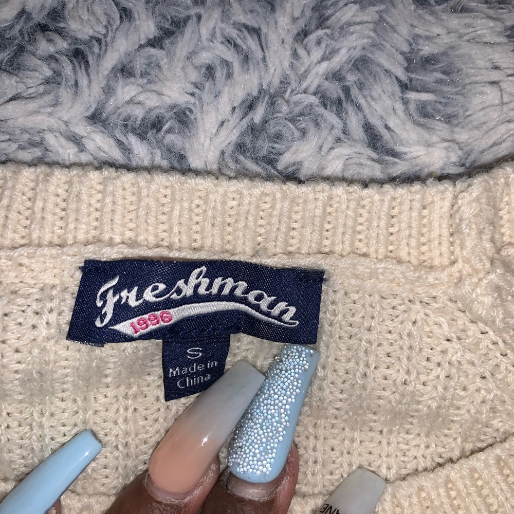 Cream sweater - Picture 4 of 4